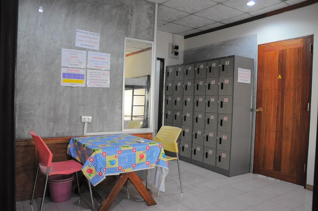 Mickey Hostel Haad Rin Exterior photo