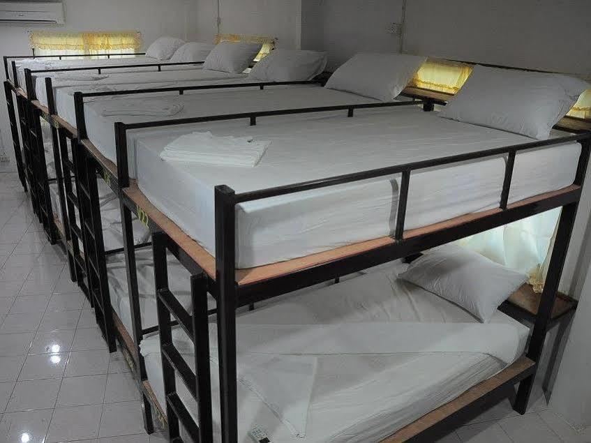 Mickey Hostel Haad Rin Exterior photo